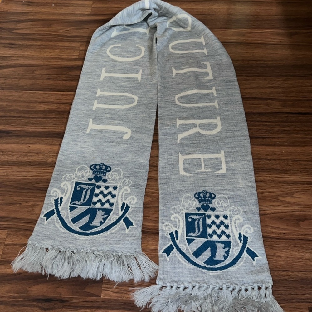 Like new juicy couture scarf
